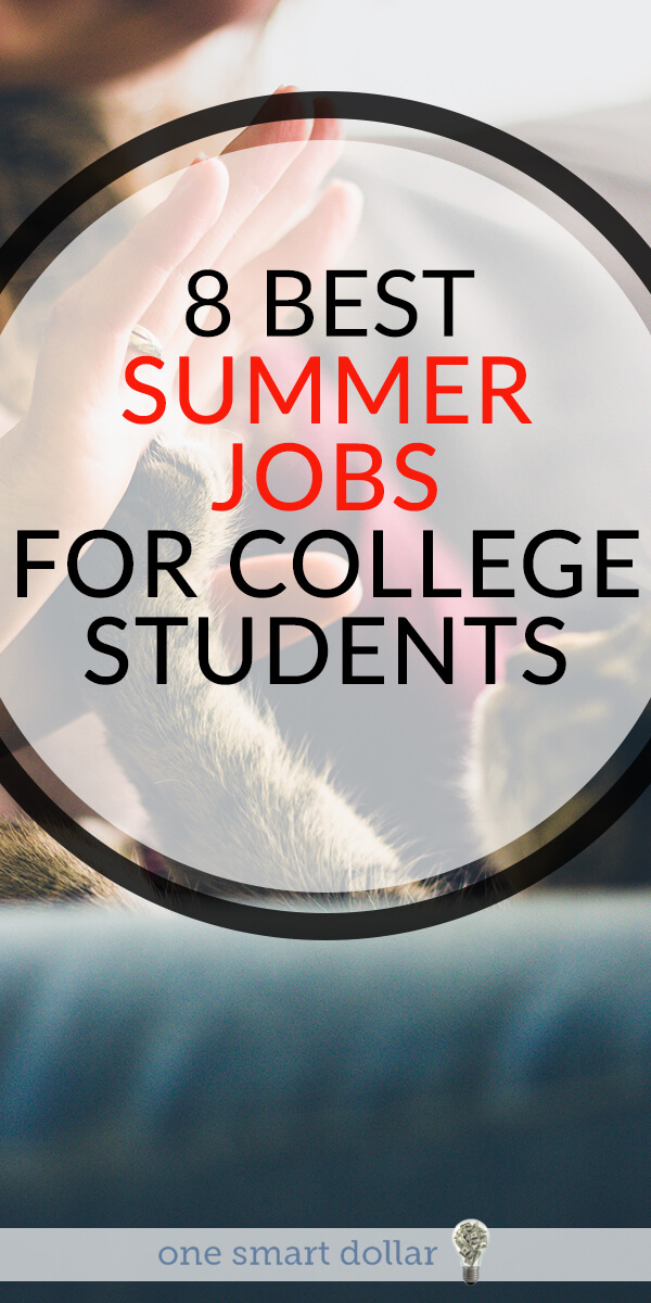 Are you home from college this summer and need to make a little spending money? Here are 8 of the best summer jobs for college students. Each of these will help you make well above minimum wage. #SummerJob #CollegeJob #MakingMoney